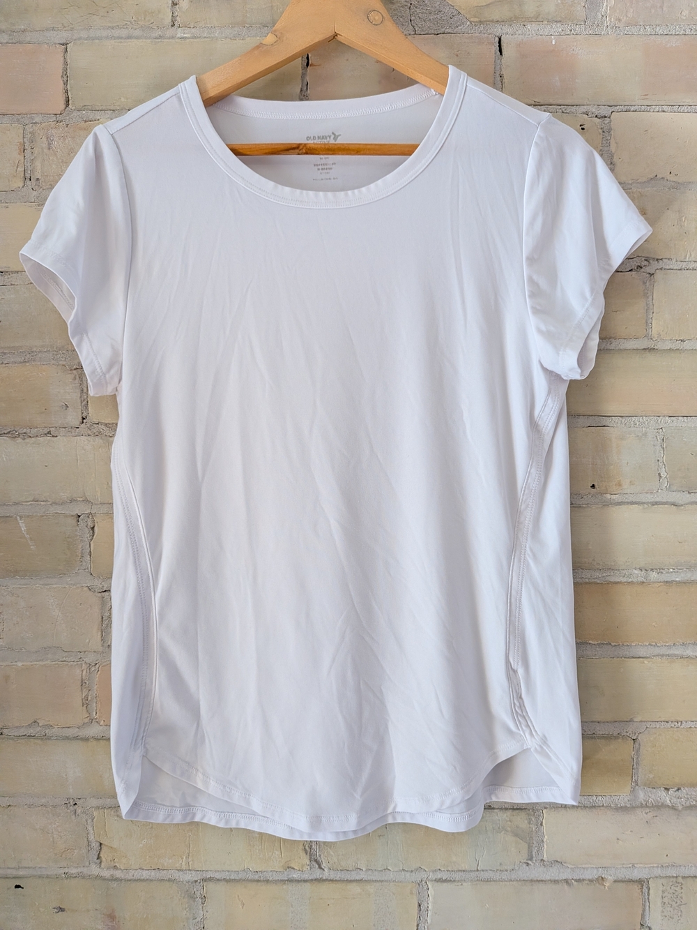 Old Navy White Athletic Short Sleeve Crewneck Tee